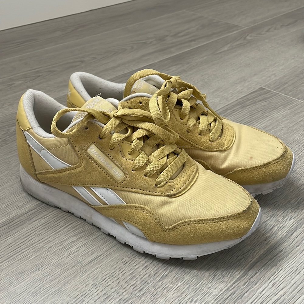 REEBOK CLASSICS
